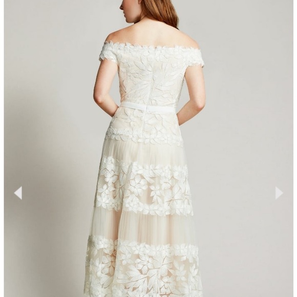 Tadashi Shoji Adriane Floral Embroidered Tea Length Dress Size 00 - Picture 3 of 8